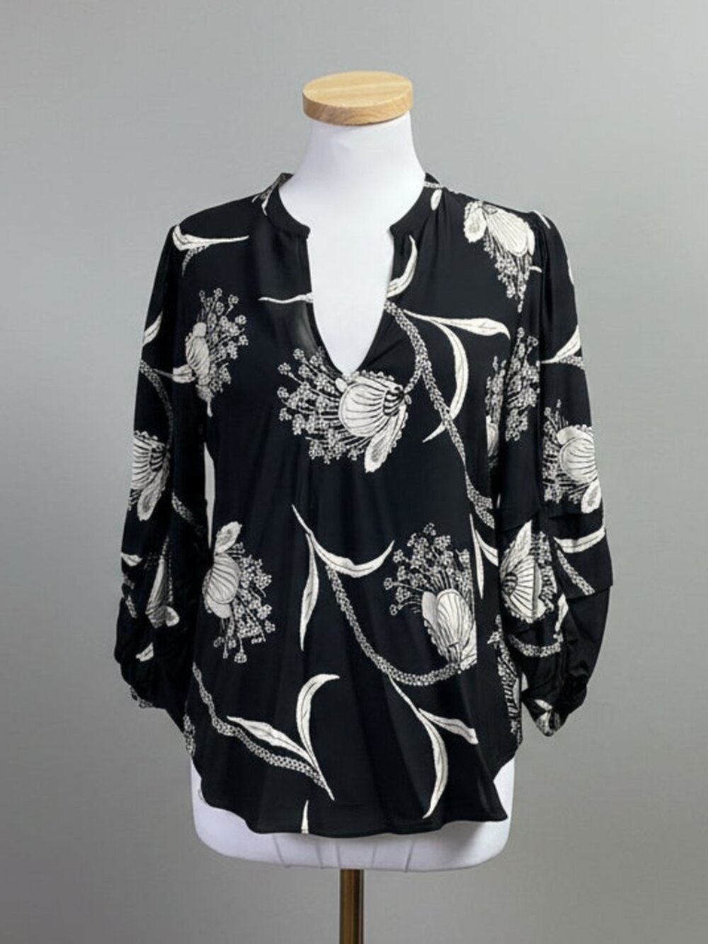 Joie black and cream floral blouse, size S, LIKE NEW!
